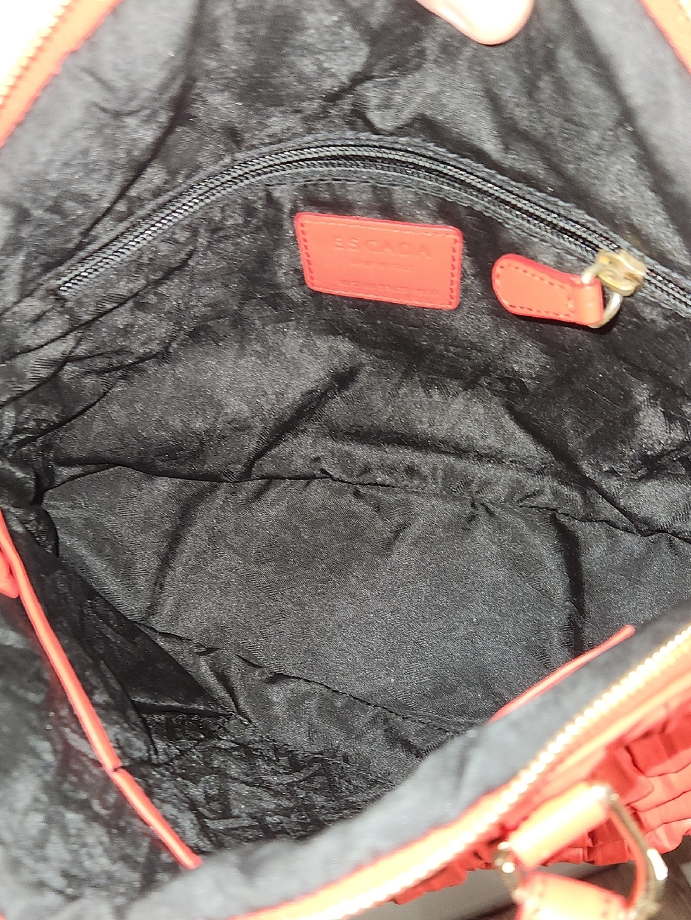 ESCADA PLEATED LEATHER Satchel. EUC Preloved item sold as is - Picture 8 of 8